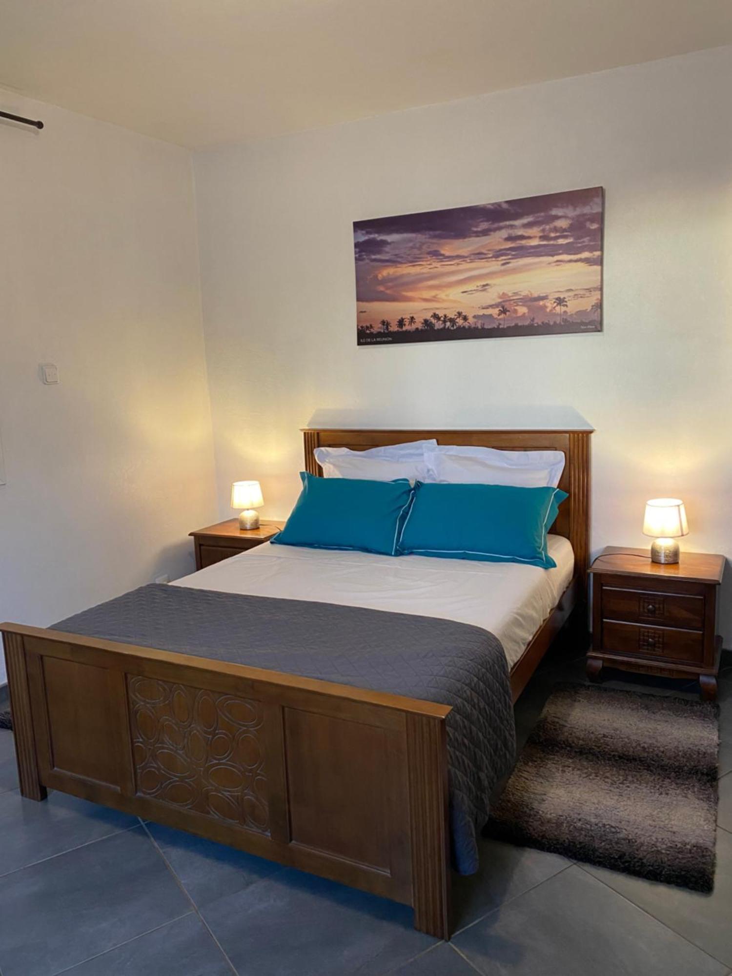 Ferme L'Eau De Coco Bed & Breakfast Saint-Paul Exterior photo
